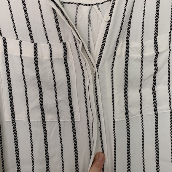 Linen sleeveless long vest - Picture 2 of 4